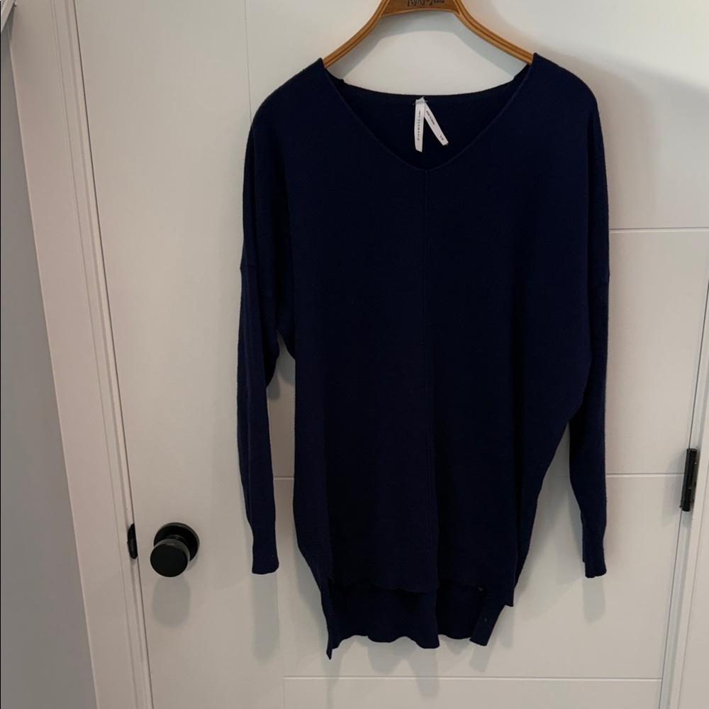 Dreamers Navy V-Neck Knit Sweater size M/L
